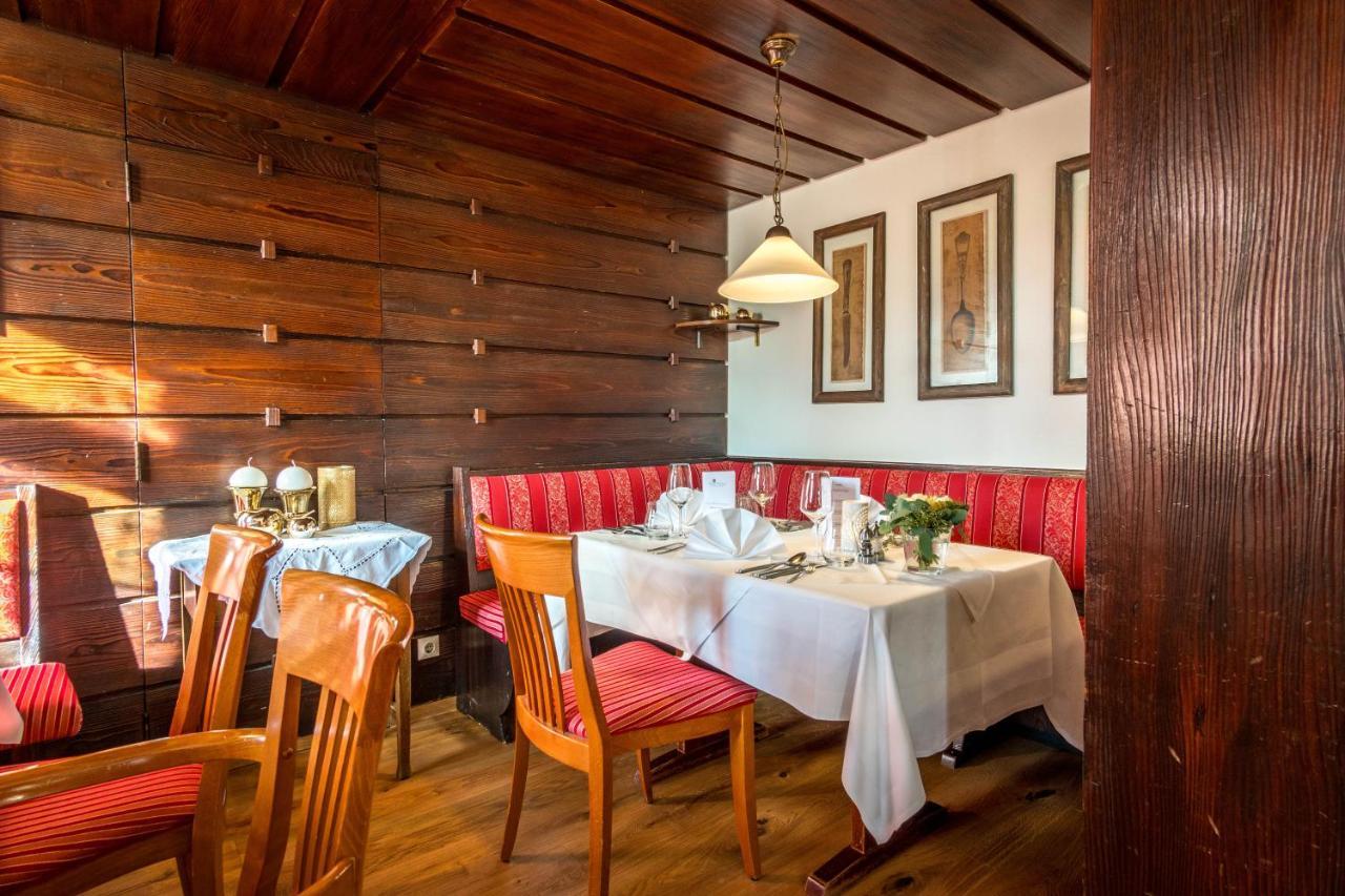 Hotel Restaurant Lamm Hebsack Remshalden Exterior photo